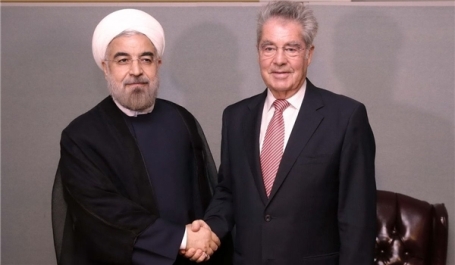 طهران: الرئيس روحاني يستقبل نظيره النمساوي