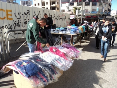 حملة لإزالة البسطات في مدينة نابلس