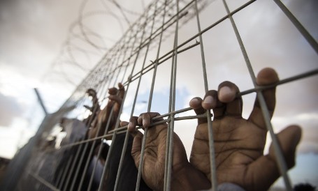 أسيران يدخلان أعواماً جديدة داخل معتقلات الاحتلال