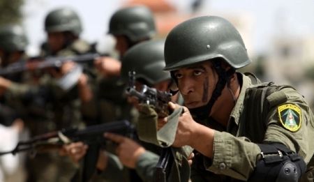 أجهزة السلطة في الضفة تعتقل جامعياً ومحررَين