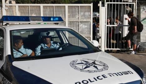يديعوت العبرية تكشف عن 3 قضايا فساد في شرطة الاحتلال