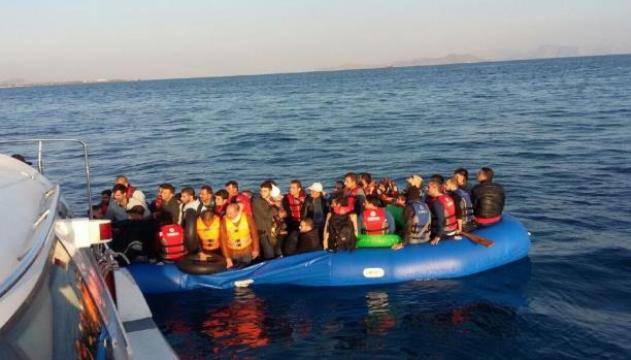خفر السواحل الإيطالي ينقذ 700 مهاجر وينتشل 23 جثة من المتوسط