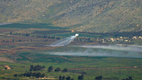 لبنان... جيش الاحتلال يجري مناورات عسكرية قبالة بنت جبيل