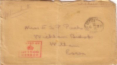 رجل بريد يسرق 20 ألف  رسالة