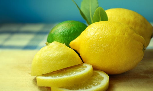 فوائد الليمون العلاجية والطبية