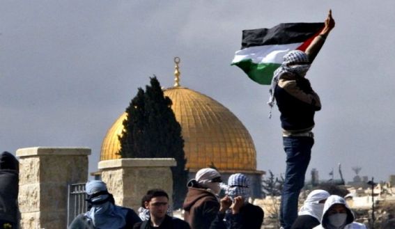 الفلسطينيون يحيون الذكرى الـ16 لانتفاصة الأقصى