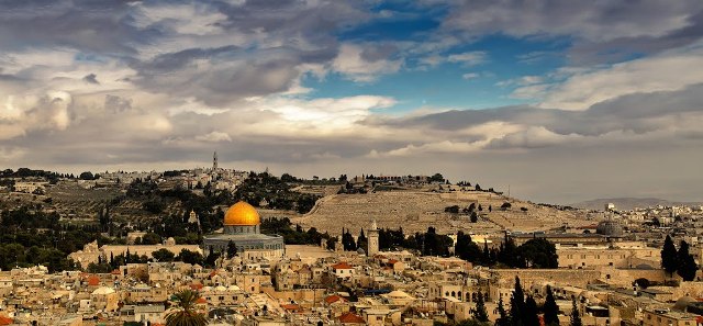 فتح تدعو إلى شد الرحال للأقصى
