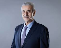 رئيس لجنة غزة علي شعث.jpg