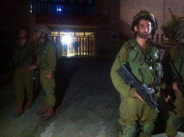 قوات الاحتلال تقتحم بلدة بيرزيت