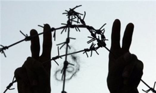 أسيران من الجهاد يتنسمان الحرية