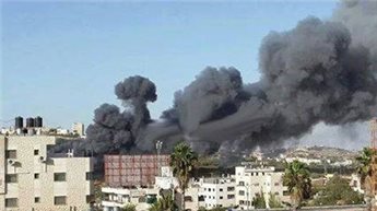 إندلاع حريق كبير في مصنع كوكاكولا بمنطقة جسر حلحول في الخليل