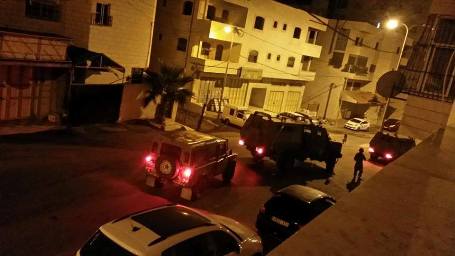 القدس.. الاحتلال يقتحم ابوديس ويعتقل شابين