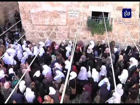 الاحتلال يعتدي على النساء والمصلين ووزير الاستيطان يقتحم الأقصى