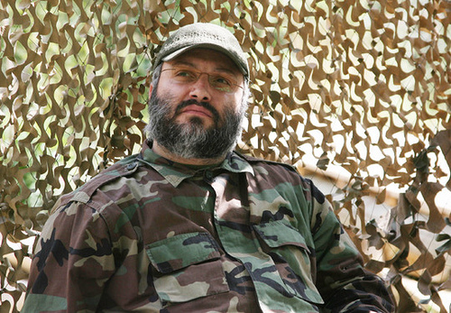 الصداقة اللبنانية الفلسطينية تضع إكليلا من الزهور على ضريح الشهيد عماد مغنية