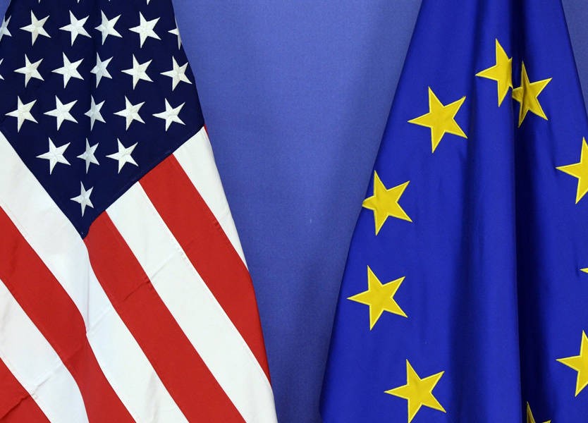 usa-and-euro-usa-and-euro-flags.jpg