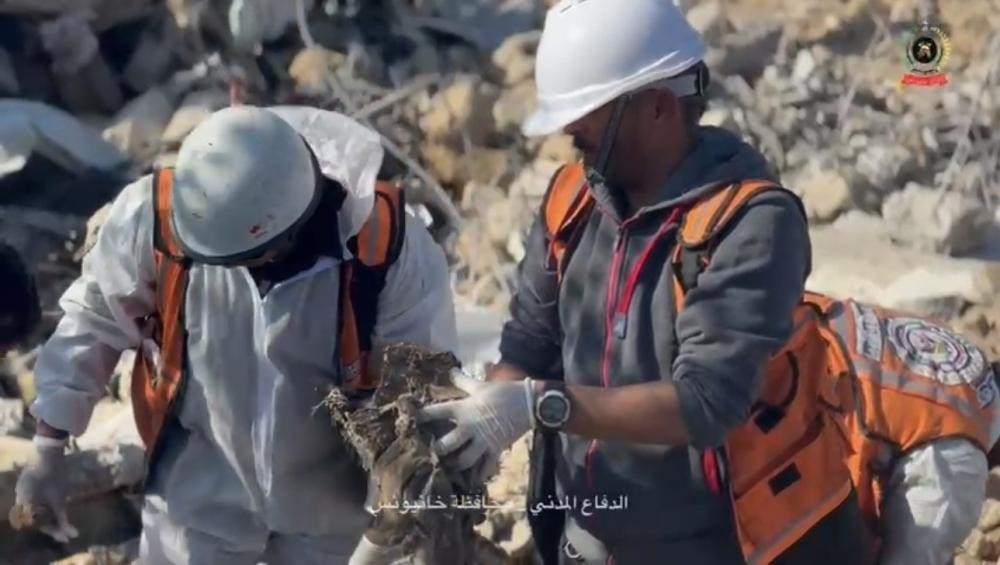 الدفاع المدني بخانيونس.jpg