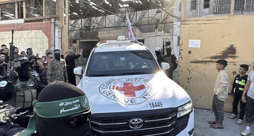 صليب أسرى.jpg