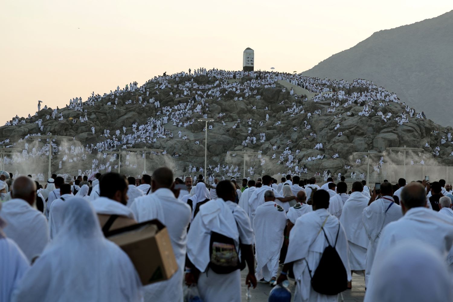 عرفات.jpg-fd979288-4a70-4e0f-bc75-28fe5e09edcb.jpg-691d6e75-eb00-4791-98a5-e9390cfa171e.jpg