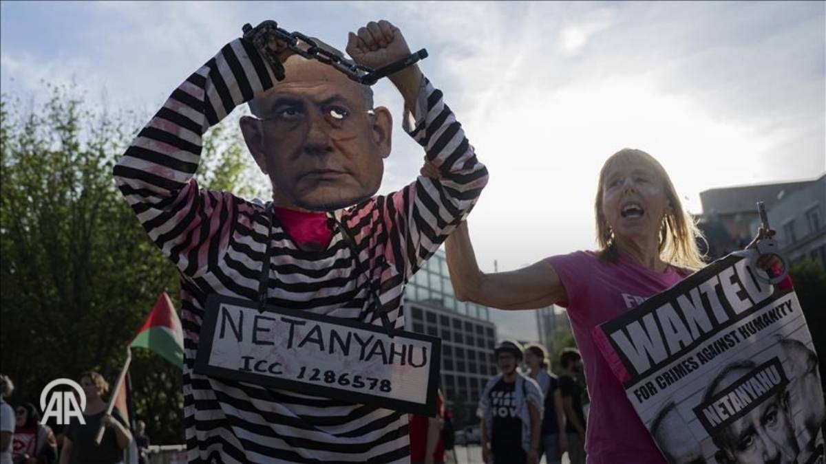 ناشطون أمام البيت الأبيض.jpg