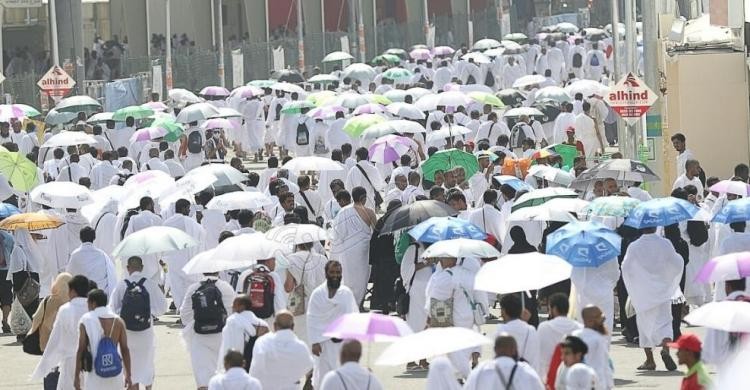 حجاج بيت الله الحرام.jpg