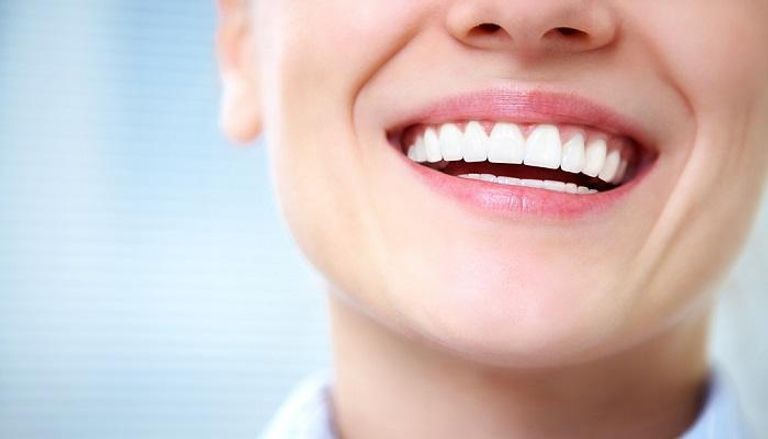 129-231656-how-to-get-white-teeth_700x400.jpeg