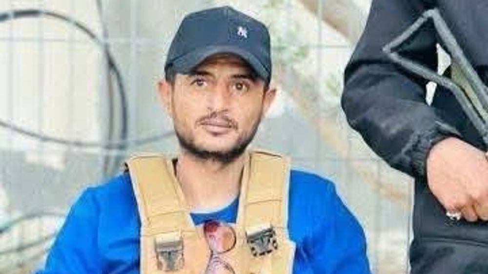 ياسر أبو الشباب.jpg