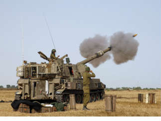 دبابات الاحتلال تقصف محيط منزل في الجنوب اللبناني