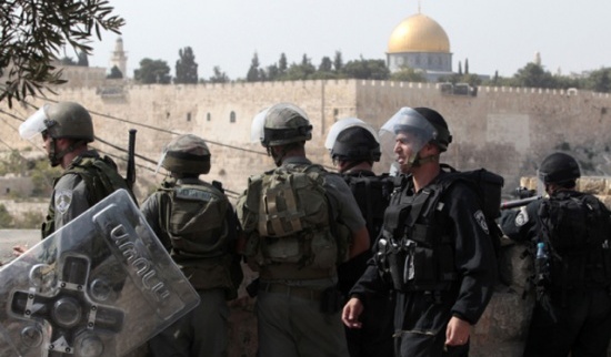 قرار بإبعاد مصور صحفي ومقدسي ومواطن أوزبكي عن القدس