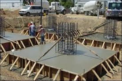 تكاليف البناء في الضفة تسجل انخفاضاً طفيفاً