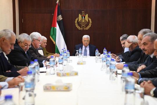 مصادر صحفية: عباس سيبحث ملف قطاع غزة في اجتماع المركزية برام الله