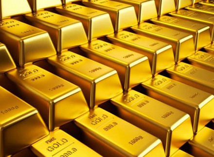 الذهب ينتعش من أدنى مستوياته