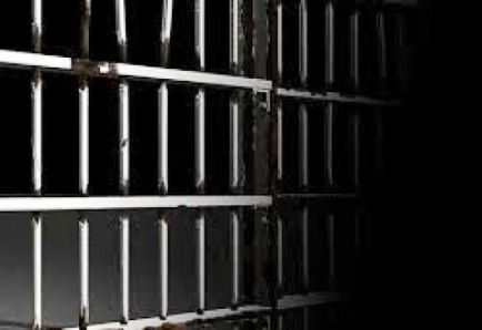 الحكم بسجن بريطانية حاولت إرسال نقودٍ لزوجها في سوريا