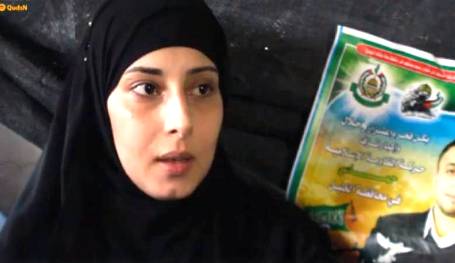 مجندات الاحتلال حاولن اجهاض حمل زوجة الشهيد الفقيه   