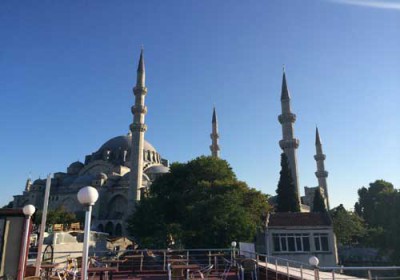 تركيا تقرر افتتاح مسجد في كل جامعة