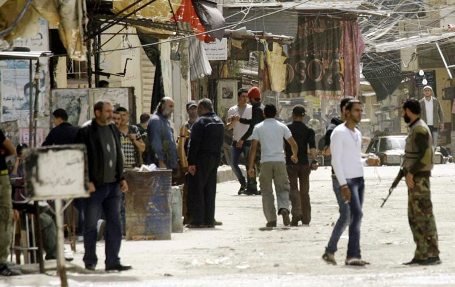 لبنان.. مصرع لاجئ فلسطيني برصاص مجهولين بمخيم عيم الحلوة