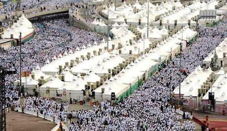 الحجاج يتوجهون لمنى بيوم التروية
