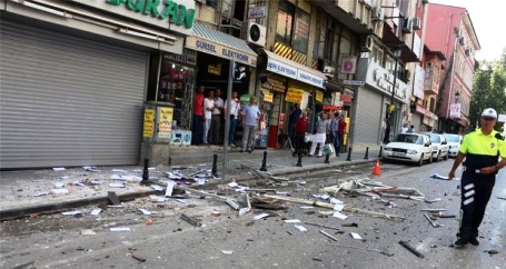 تفجيران يستهدفان حزب الشعب الديموقراطي في تركيا