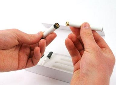 مستخدمو السجائر الإلكترونية يتضاعفون ثلاث مرات