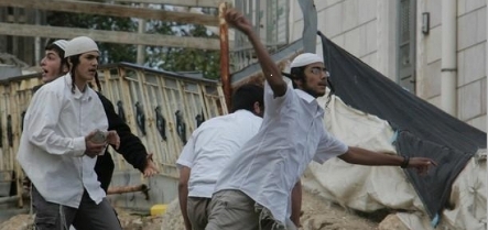 مستوطنون يحرقون منزلا في خربة أبو فلاح شمال رام الله 
