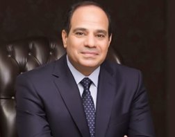 السيسي يتنازل عن نصف راتبه