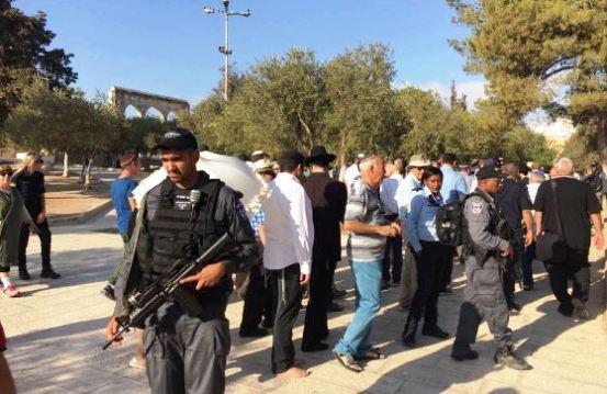 88 مستوطنا يقتحمون باحات المسجد الأقصى المبارك