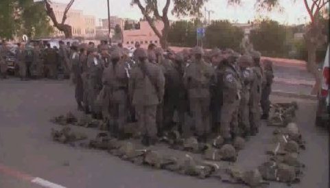 الاحتلال يعتقل الناشط مصباحأبوصبيح في الأقصى