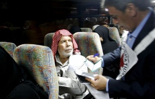 87 شخصا بينهم 27 طفلا من القطاع يزورون 43 أسيرا في معتقل رامون