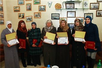 بنك الإسكان للتجارة والتمويل يقدم دعما لجمعية اللد الوطنية