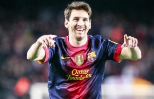 ميسي وانيستا وفرمالين يعودون  للتدرب في برشلونة