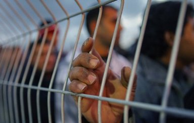 إصابة أسير مقدسي بطفح جلدي