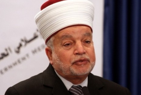 المفتي حسين يدين إعادة نشرة الرسوم المسيئة للنبي محمد