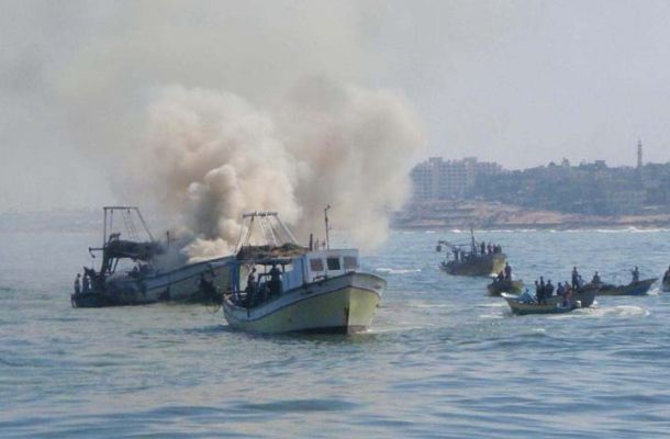 إصابة صياد برصاص الاحتلال قبالة شواطئ بحر شمال غزة