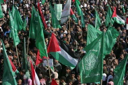 تظاهرة لحماس في غزة ضد حكومة الوفاق والأونروا