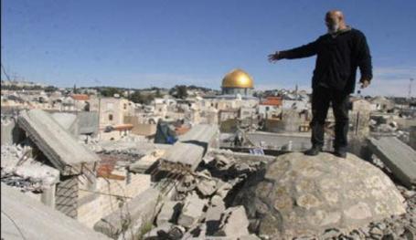 الاحتلال يخطر بهدم مسجد في القدس